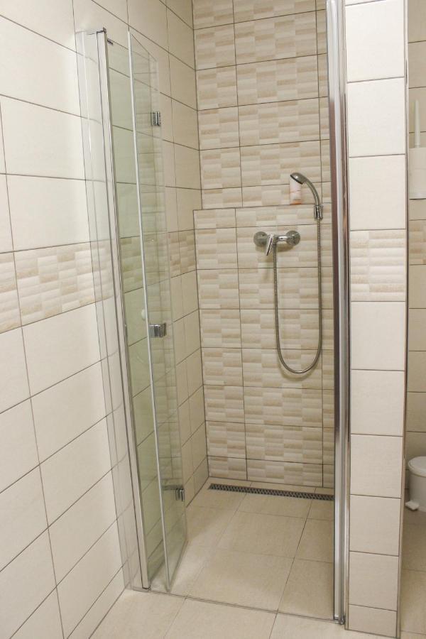 Apartman สโวโบดา นาด อูโปว์ ภายนอก รูปภาพ
